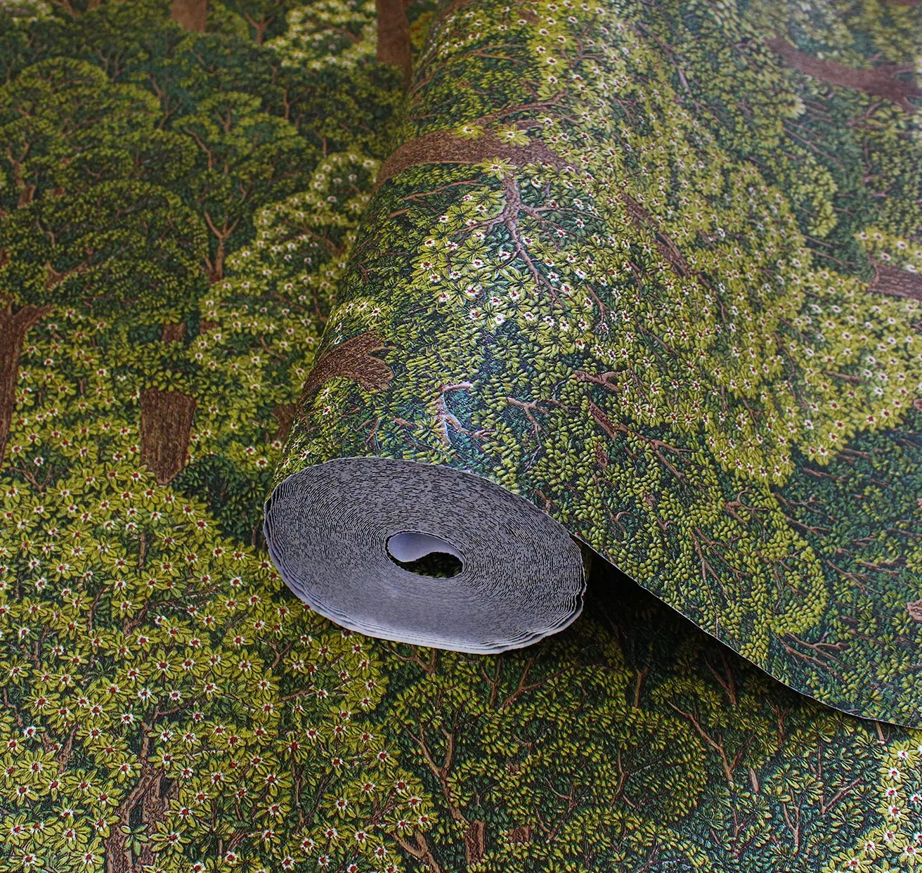 Green Embossed Wallpaper – Natural Elegance (24107-4)
